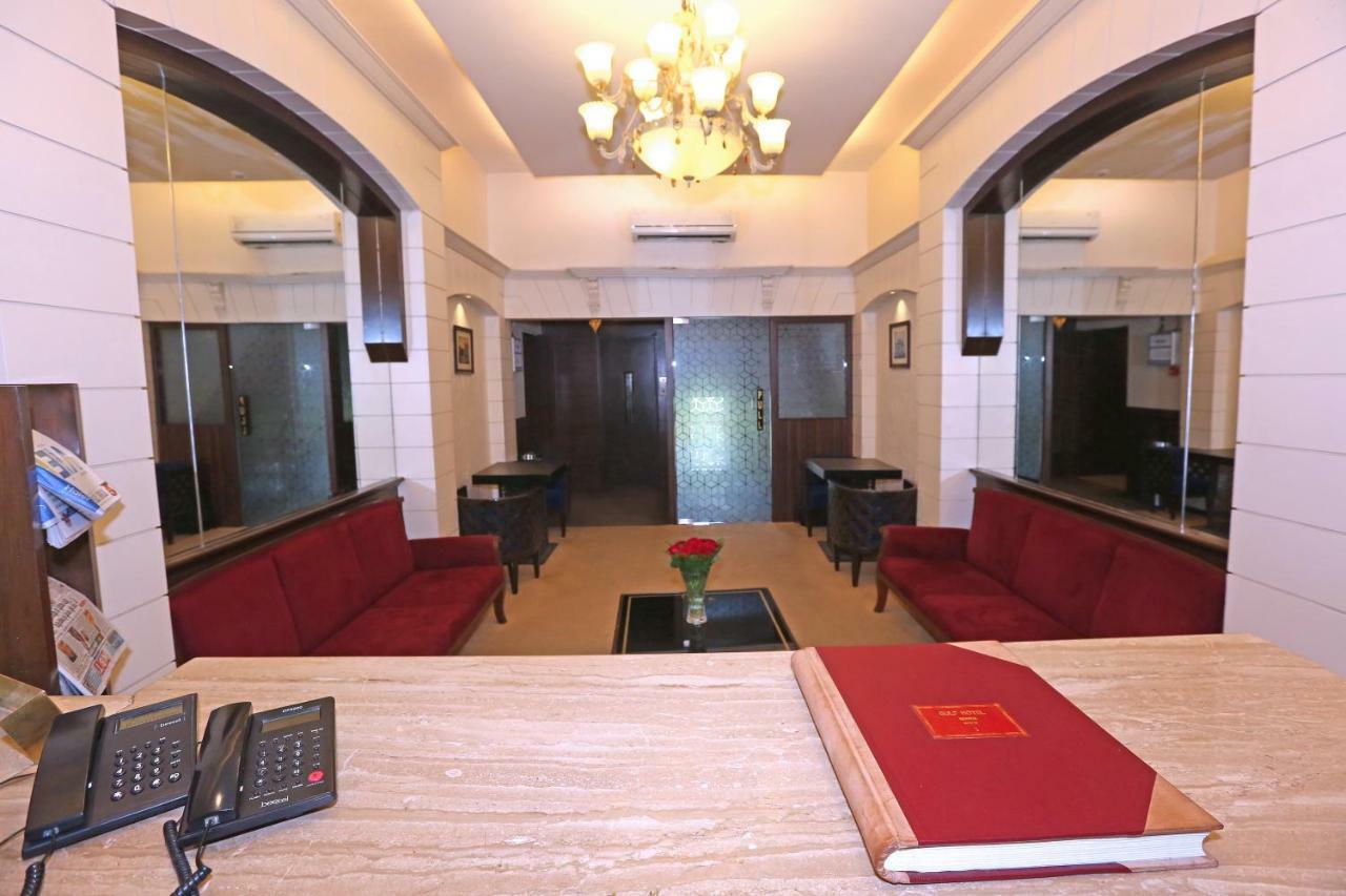 Gulf Hotel - Near Taj Hotel Colaba Mumbai  Buitenkant foto